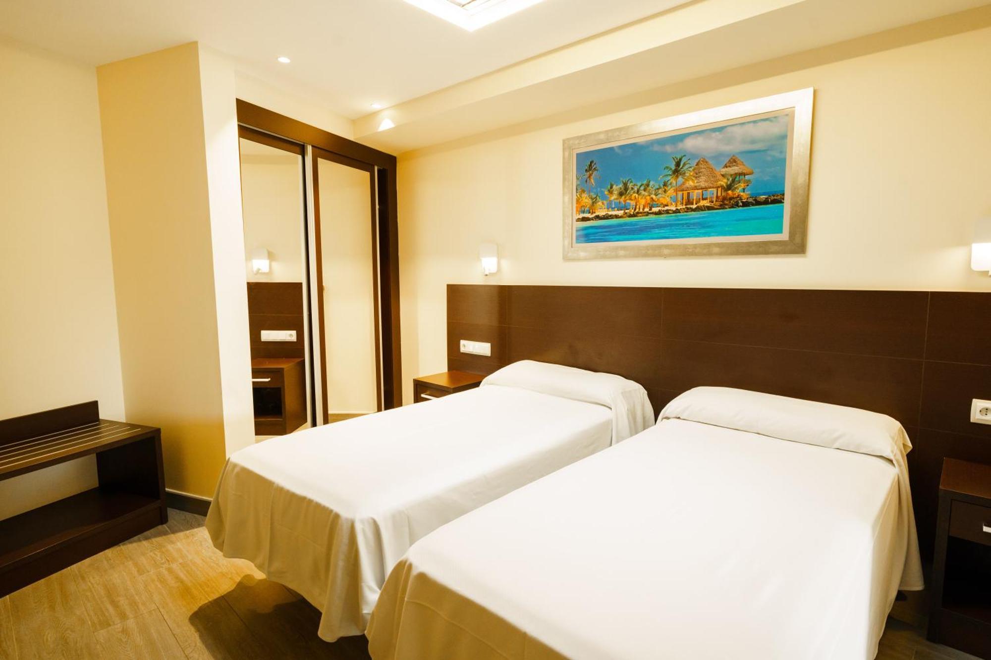 Marina Resort Benidorm - The Original Benidorm Vibe المظهر الخارجي الصورة