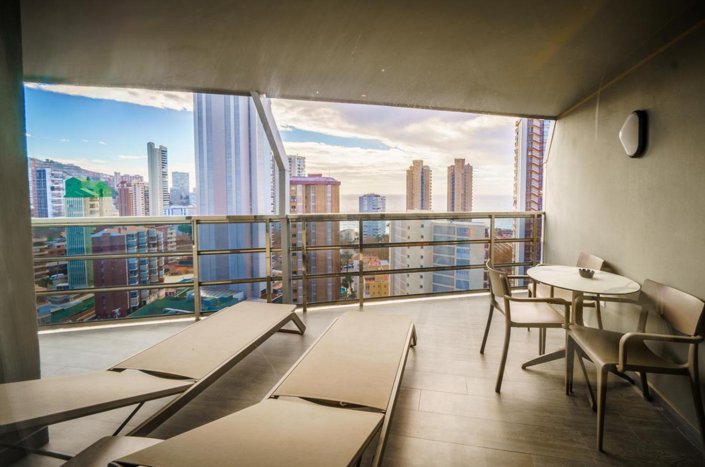 Marina Resort Benidorm - The Original Benidorm Vibe المظهر الخارجي الصورة