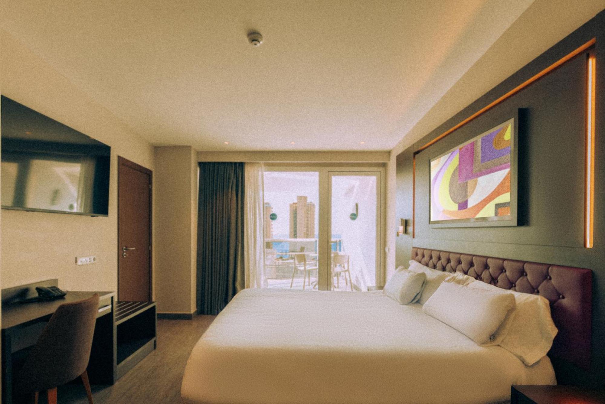 Marina Resort Benidorm - The Original Benidorm Vibe المظهر الخارجي الصورة